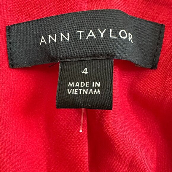 Ann Taylor Dressy Red Blazer Size 4 Hip Length Pleated cuff and pocket detail - Picture 5 of 8